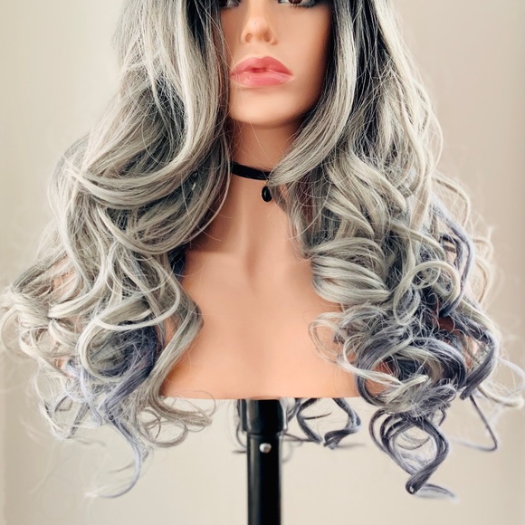 Gorgeous 22” Loose Curl Ombre Grey/Blue Lace Front Premium Fiber Wig - Picture 5 of 9